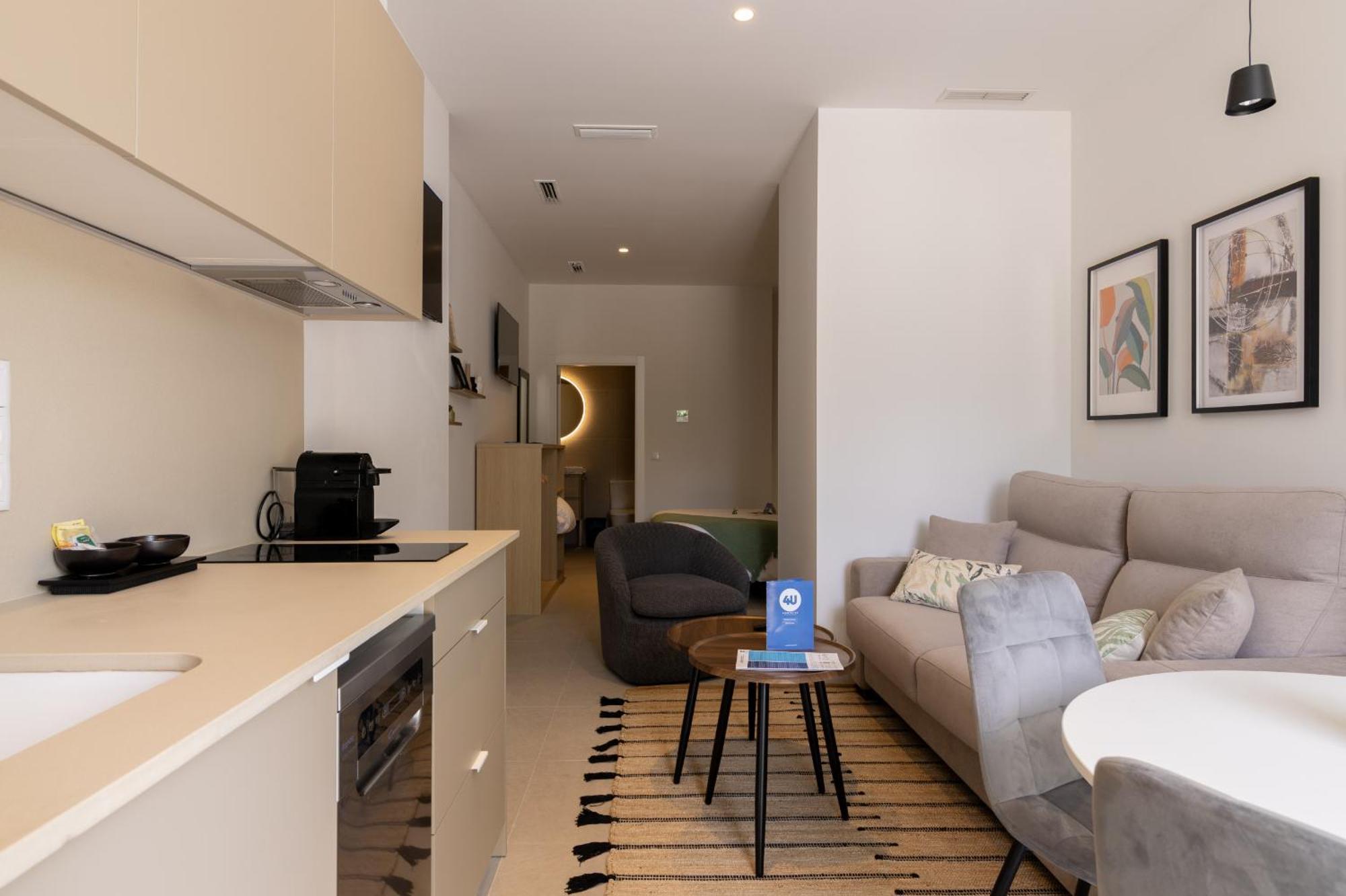 Dorm4You Arena Plaza Валенсія Екстер'єр фото