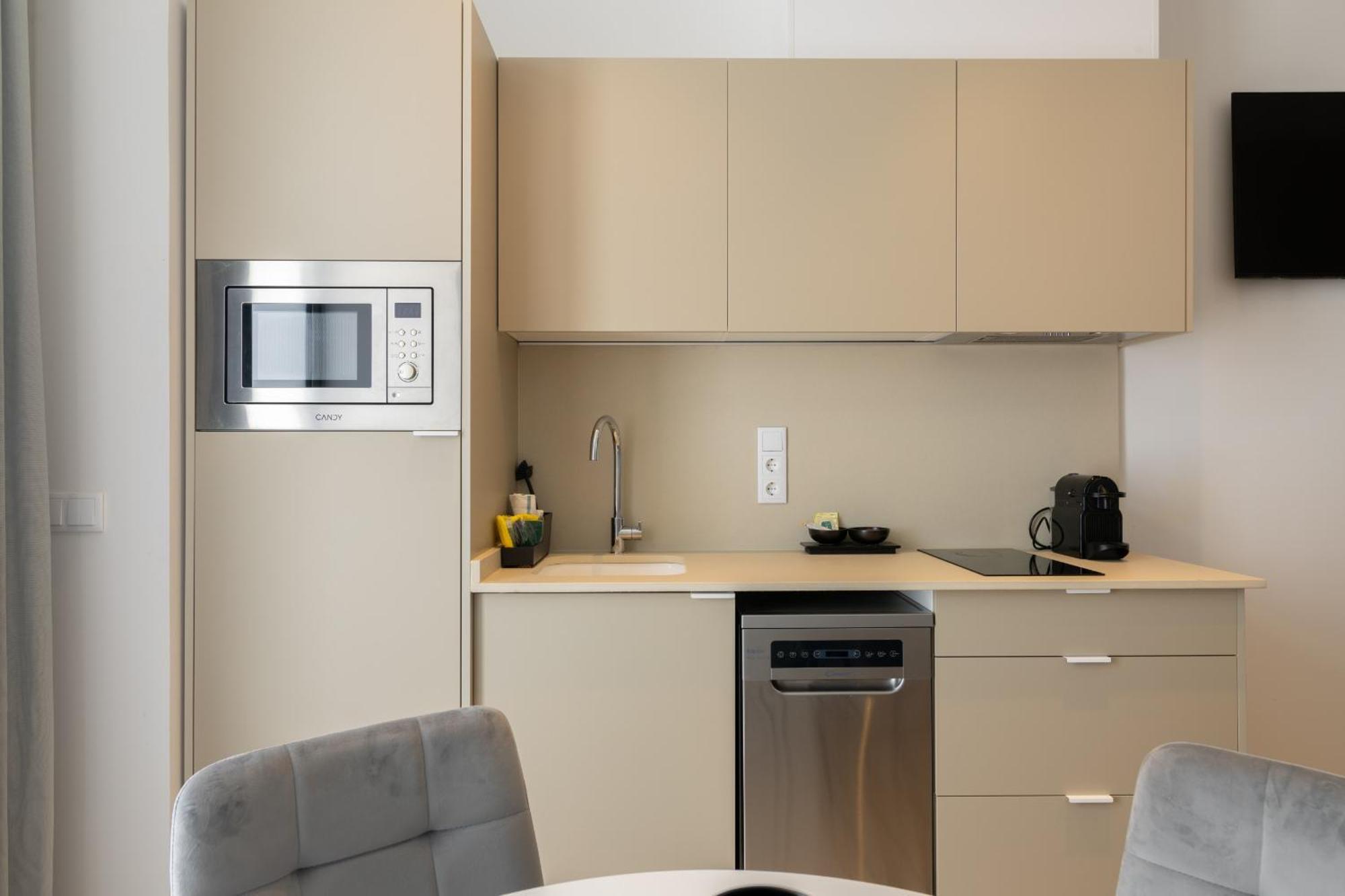 Dorm4You Arena Plaza Валенсія Екстер'єр фото